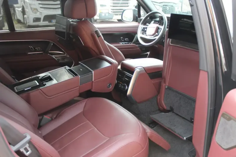 Land Rover Range Rover din 2025 cu 9.500 km - oferta LAN111935 - foto 21