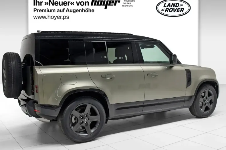 Land Rover Defender din 2024 cu 17.600 km - oferta LAN111936 - foto 3