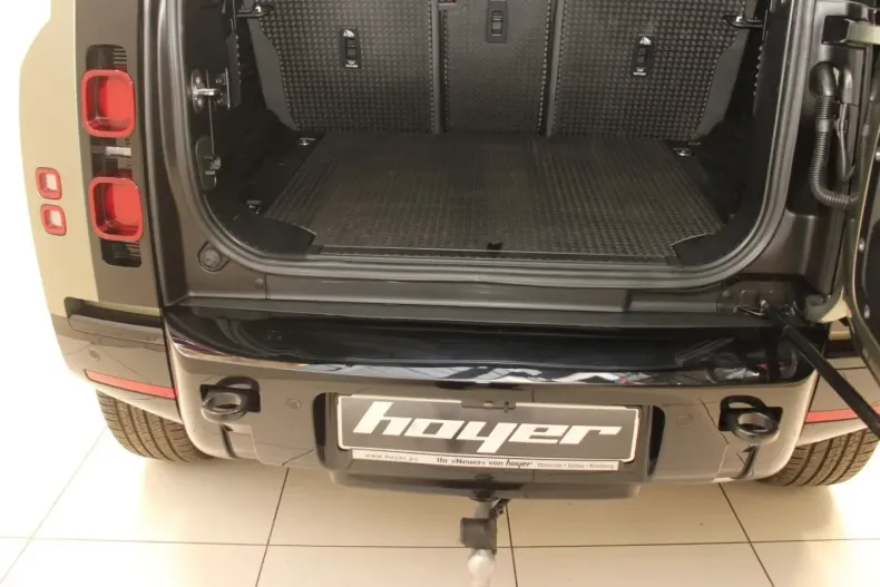 Land Rover Defender din 2024 cu 17.600 km - oferta LAN111936 - foto 13