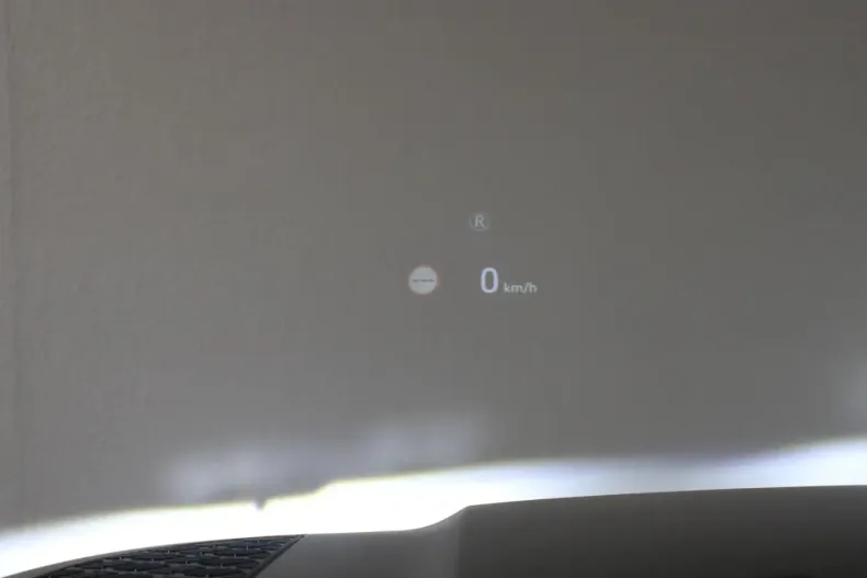 Land Rover Defender din 2024 cu 17.600 km - oferta LAN111936 - foto 19