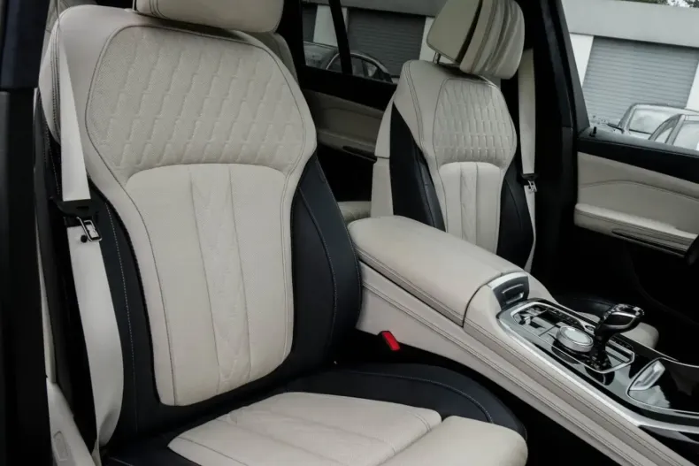 BMW X7 din 2022 cu 63.854 km - oferta BMW111941 - foto 2