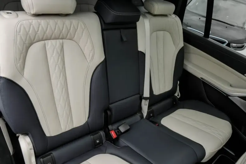 BMW X7 din 2022 cu 63.854 km - oferta BMW111941 - foto 5