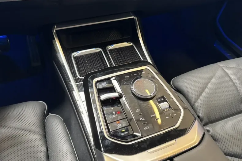 BMW 740 din 2024 cu 25.876 km - oferta BMW111944 - foto 10