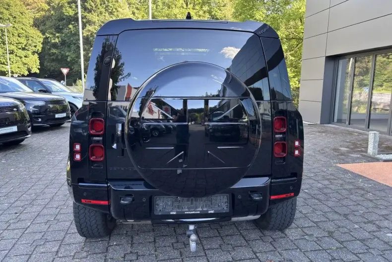 Land Rover Defender din 2024 cu 43.600 km - oferta LAN111958 - foto 8