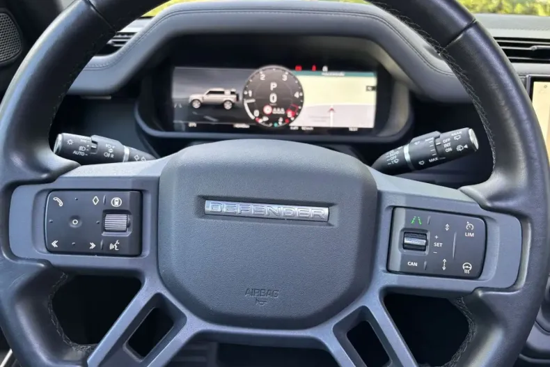 Land Rover Defender din 2024 cu 43.600 km - oferta LAN111958 - foto 19