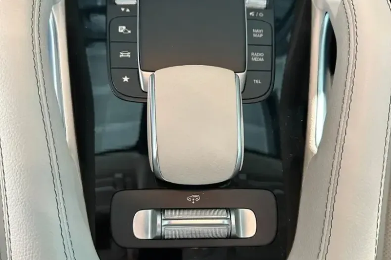 Mercedes-Benz GLS 580 din 2025 cu 17.800 km - oferta MER111969 - foto 12