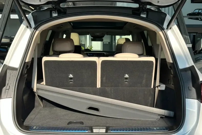 Mercedes-Benz GLS 580 din 2025 cu 17.800 km - oferta MER111969 - foto 19