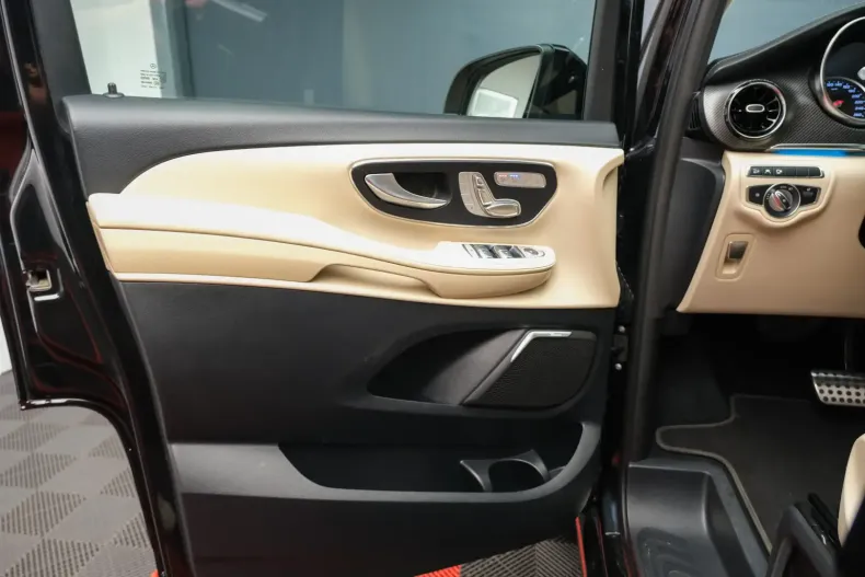 Mercedes-Benz V 300 din 2021 cu 85.000 km - oferta MER111978 - foto 9