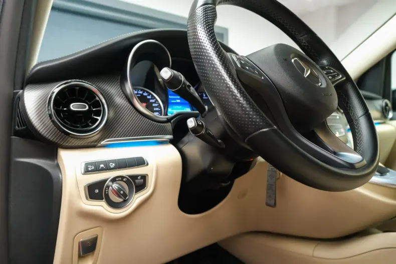 Mercedes-Benz V 300 din 2021 cu 85.000 km - oferta MER111978 - foto 12