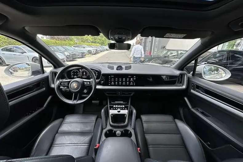 Porsche Cayenne din 2023 cu 53.521 km - oferta POR111980 - foto 9