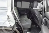 Land Rover Defender din 2025 cu 33.200 km - oferta LAN111985 - foto 7