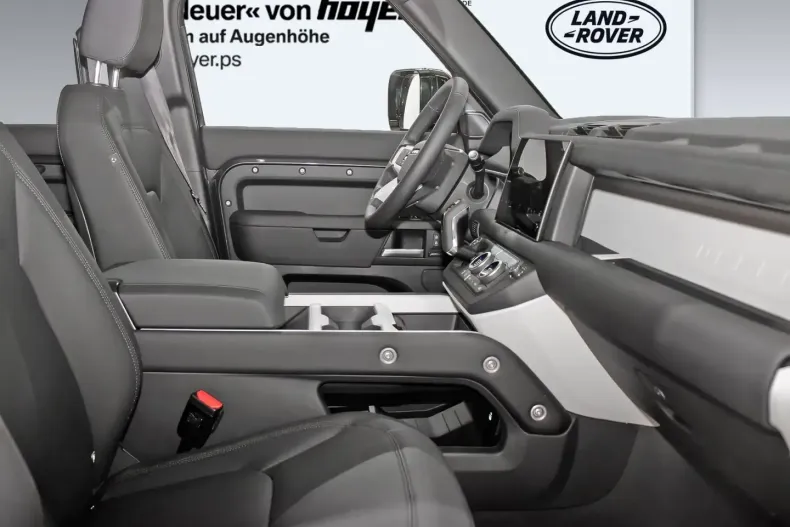 Land Rover Defender din 2024 cu 12.870 km - oferta LAN111995 - foto 6