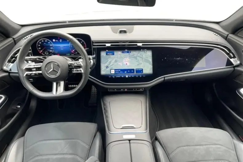 Mercedes-Benz E 220 din 2024 cu 9.712 km - oferta MER111996 - foto 4