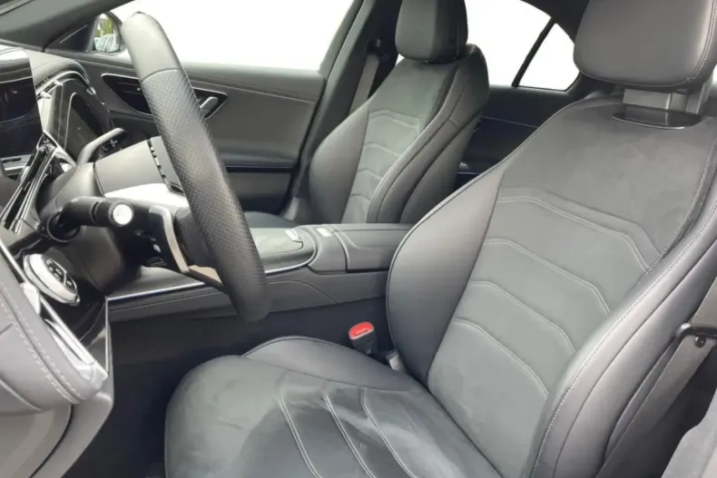 Mercedes-Benz E 220 din 2024 cu 9.712 km - oferta MER111996 - foto 5