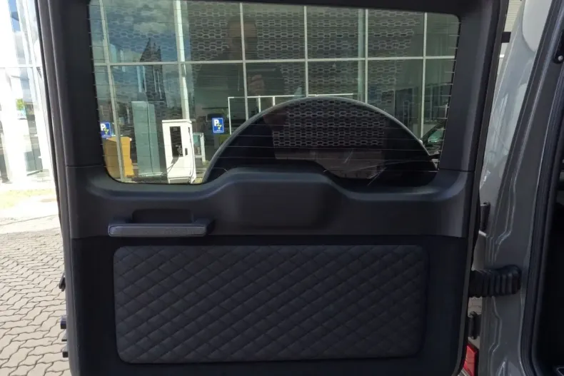 Mercedes-Benz G 63 AMG din 2022 cu 12.580 km - oferta MER112000 - foto 33