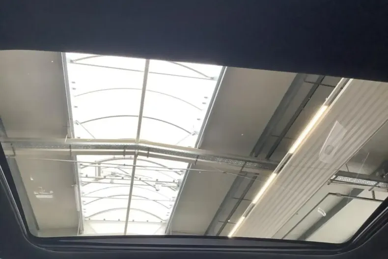 Mercedes-Benz E 200 din 2024 cu 18.598 km - oferta MER112003 - foto 18