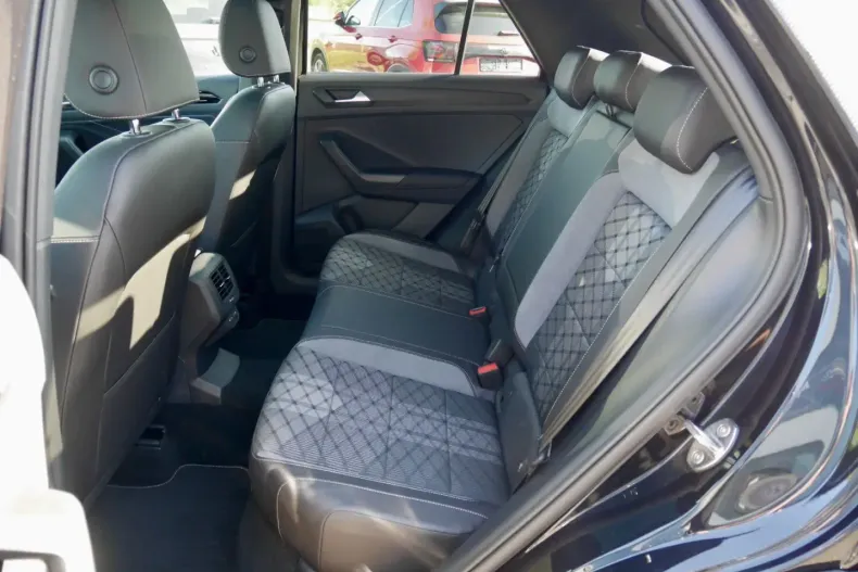 Volkswagen T-Roc din 2024 cu 10.350 km - oferta VOL112008 - foto 6