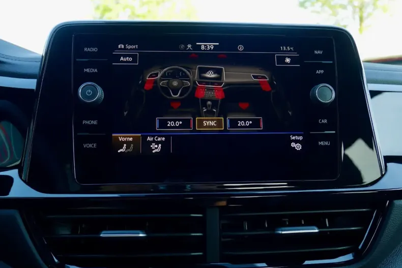 Volkswagen T-Roc din 2024 cu 10.350 km - oferta VOL112008 - foto 24