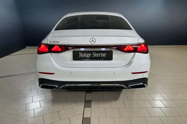 Mercedes-Benz E 200 din 2024 cu 9.233 km - oferta MER112014 - foto 6