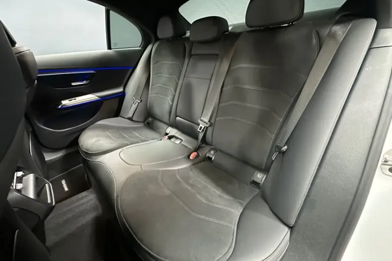 Mercedes-Benz E 200 din 2024 cu 9.233 km - oferta MER112014 - foto 12