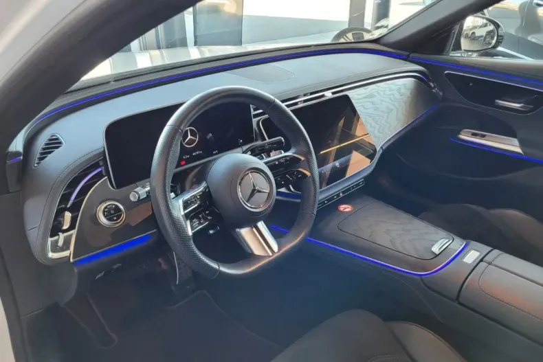 Mercedes-Benz E 200 din 2023 cu 48.781 km - oferta MER112015 - foto 9