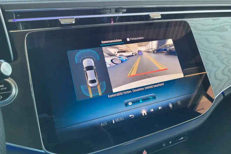 Mercedes-Benz E 200 din 2023 cu 48.781 km - oferta MER112015 - foto 13