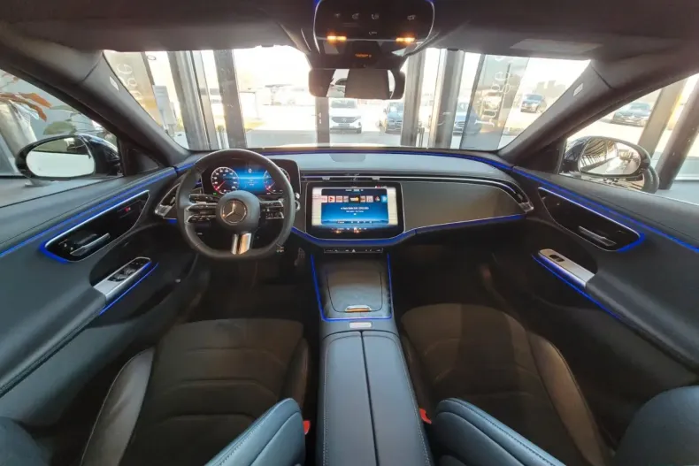 Mercedes-Benz E 200 din 2023 cu 48.781 km - oferta MER112015 - foto 21