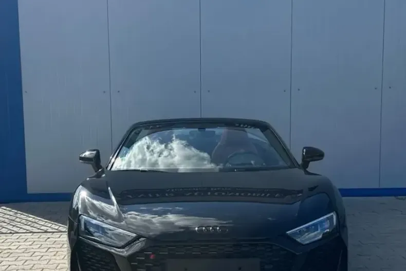 Audi R8 din 2022 cu 2.000 km - oferta AUD112016 - foto 6