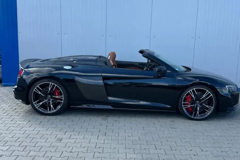 Audi R8 din 2022 cu 2.000 km - oferta AUD112016 - foto 9