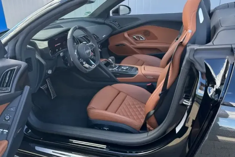 Audi R8 din 2022 cu 2.000 km - oferta AUD112016 - foto 41