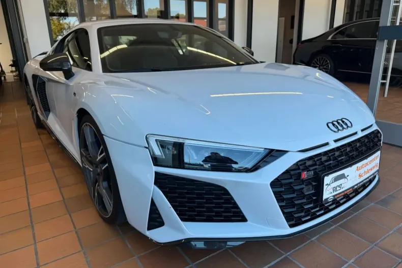 Audi R8 din 2024 cu 8.300 km - oferta AUD112017 - foto 1