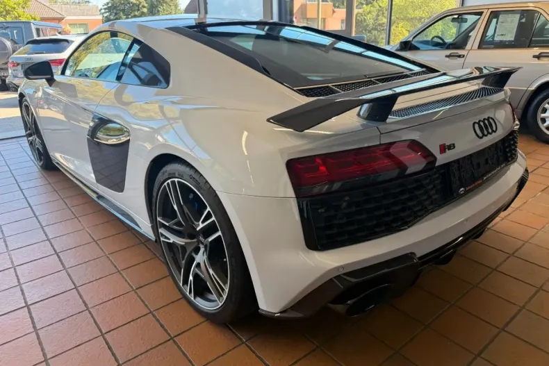 Audi R8 din 2024 cu 8.300 km - oferta AUD112017 - foto 6