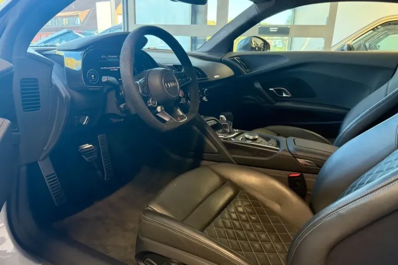 Audi R8 din 2024 cu 8.300 km - oferta AUD112017 - foto 10