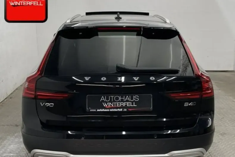 Volvo V90 Cross Country din 2023 cu 56.780 km - oferta VOL112025 - foto 7