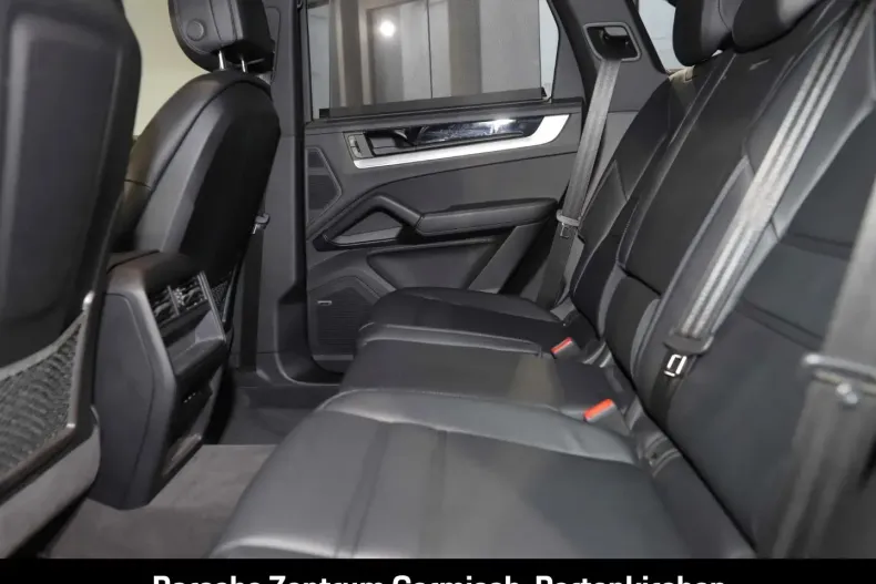 Porsche Cayenne din 2024 cu 12.891 km - oferta POR112063 - foto 11