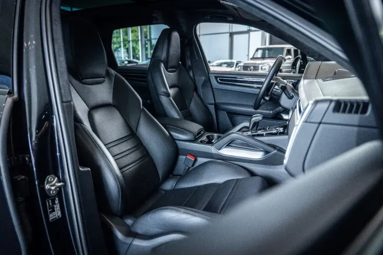 Porsche Cayenne din 2021 cu 105.511 km - oferta POR112067 - foto 19