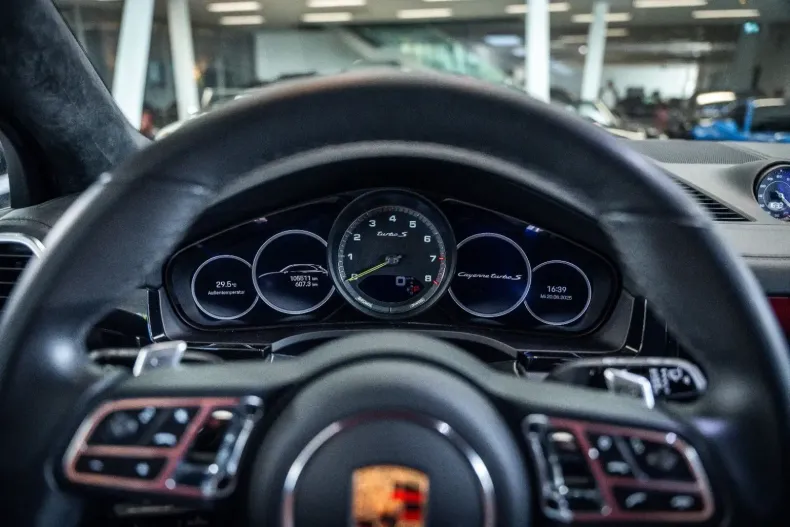 Porsche Cayenne din 2021 cu 105.511 km - oferta POR112067 - foto 20