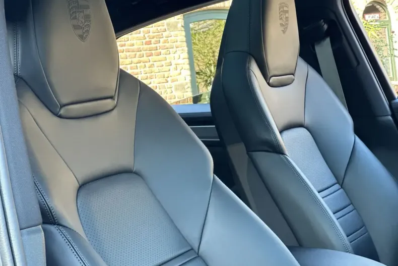 Porsche Cayenne din 2022 cu 41.900 km - oferta POR112068 - foto 8