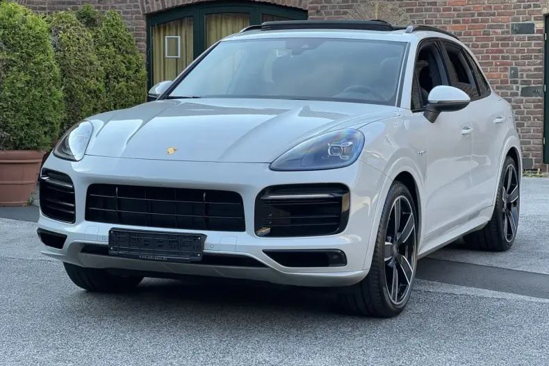 Porsche Cayenne din 2022 cu 41.900 km - oferta POR112068 - foto 11