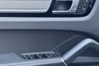 Porsche Cayenne din 2022 cu 41.900 km - oferta POR112068 - foto 22