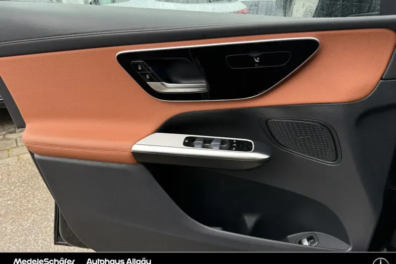 Mercedes-Benz GLC 200 din 2024 cu 22.805 km - oferta MER112078 - foto 13