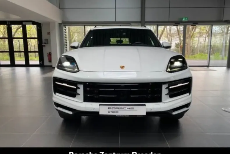 Porsche Cayenne din 2023 cu 32.888 km - oferta POR112082 - foto 4