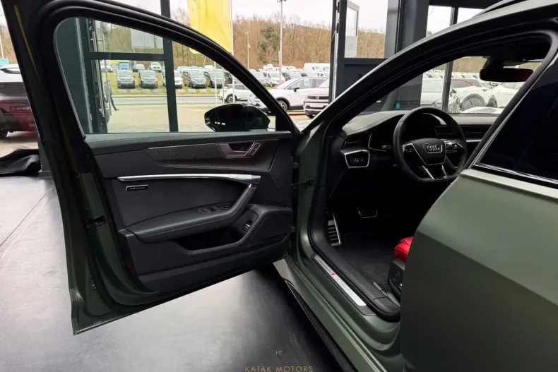 Audi RS6 din 2024 cu 61.622 km - oferta AUD112085 - foto 14