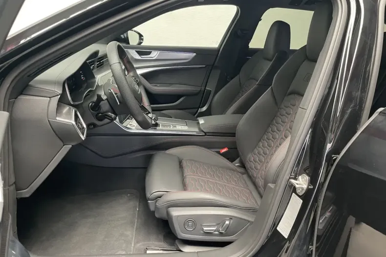 Audi RS6 din 2024 cu 39.672 km - oferta AUD112087 - foto 3