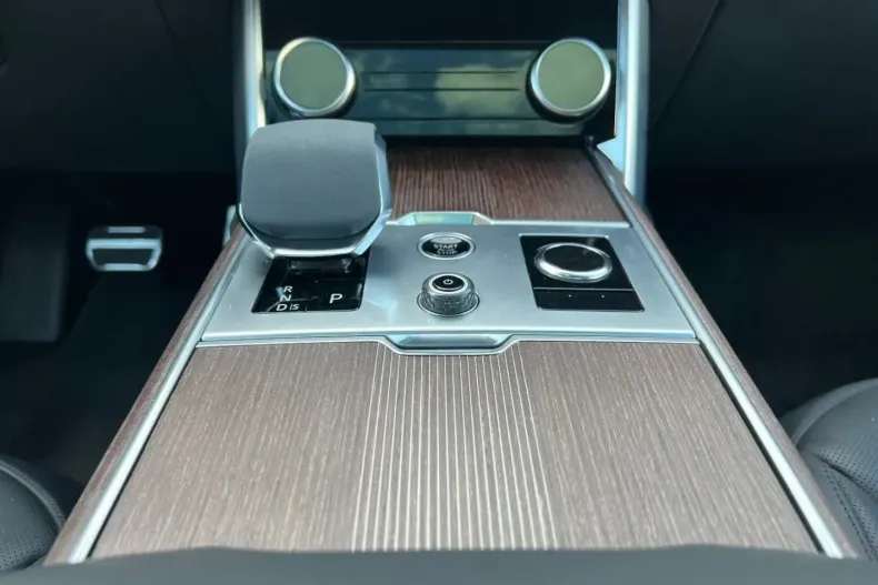 Land Rover Range Rover din 2022 cu 28.500 km - oferta LAN112093 - foto 17