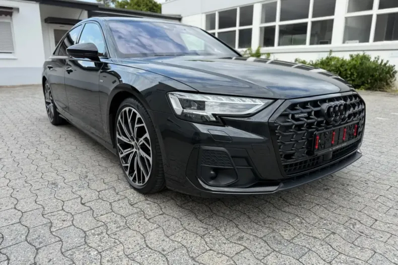 Audi A8 din 2023 cu 70.000 km - oferta AUD112102 - foto 3