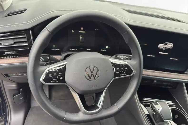 Volkswagen Touareg din 2024 cu 34.283 km - oferta VOL112105 - foto 8