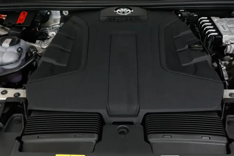 Volkswagen Touareg din 2024 cu 28.500 km - oferta VOL112108 - foto 23