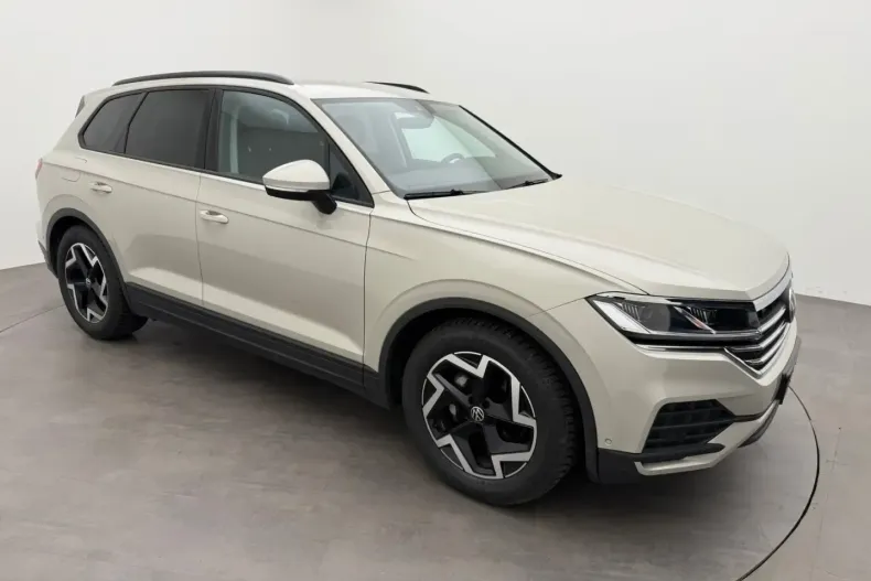 Volkswagen Touareg din 2024 cu 26.170 km - oferta VOL112113 - foto 1