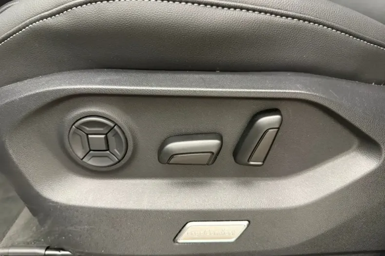 Volkswagen Touareg din 2024 cu 26.170 km - oferta VOL112113 - foto 4